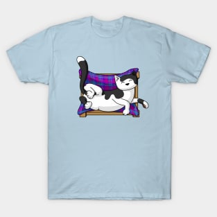 Black and white cat sleeping upside down T-Shirt